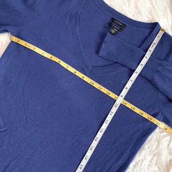 🍁SALE $15🍁 HALOGEN cashmere Vneck long sleeve sweater cobalt blue Small - Picture 4 of 7